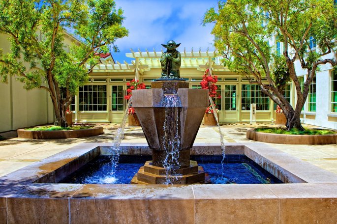 A Yoda Water Fountain 